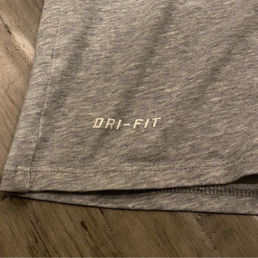 Nike Dri-Fit Tee - Picture 5 of 6